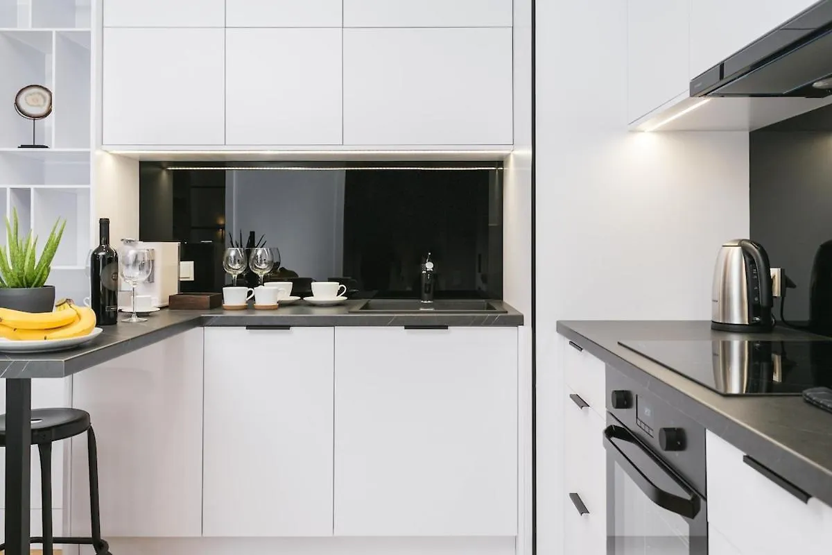 Urban Chic - Mennica Residence - One Bedroom Apartment -Citycenter&140 Warsaw 0*,  Poland