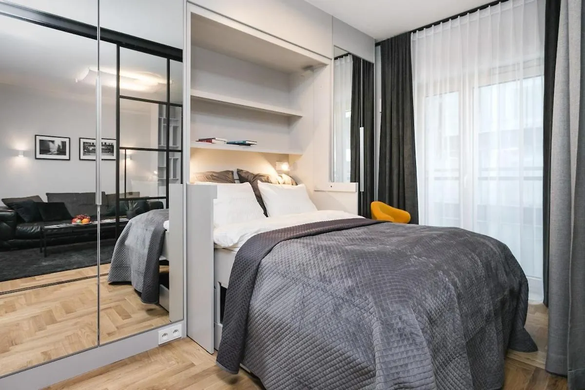 Urban Chic - Mennica Residence - One Bedroom Apartment -Citycenter&140 Warsaw