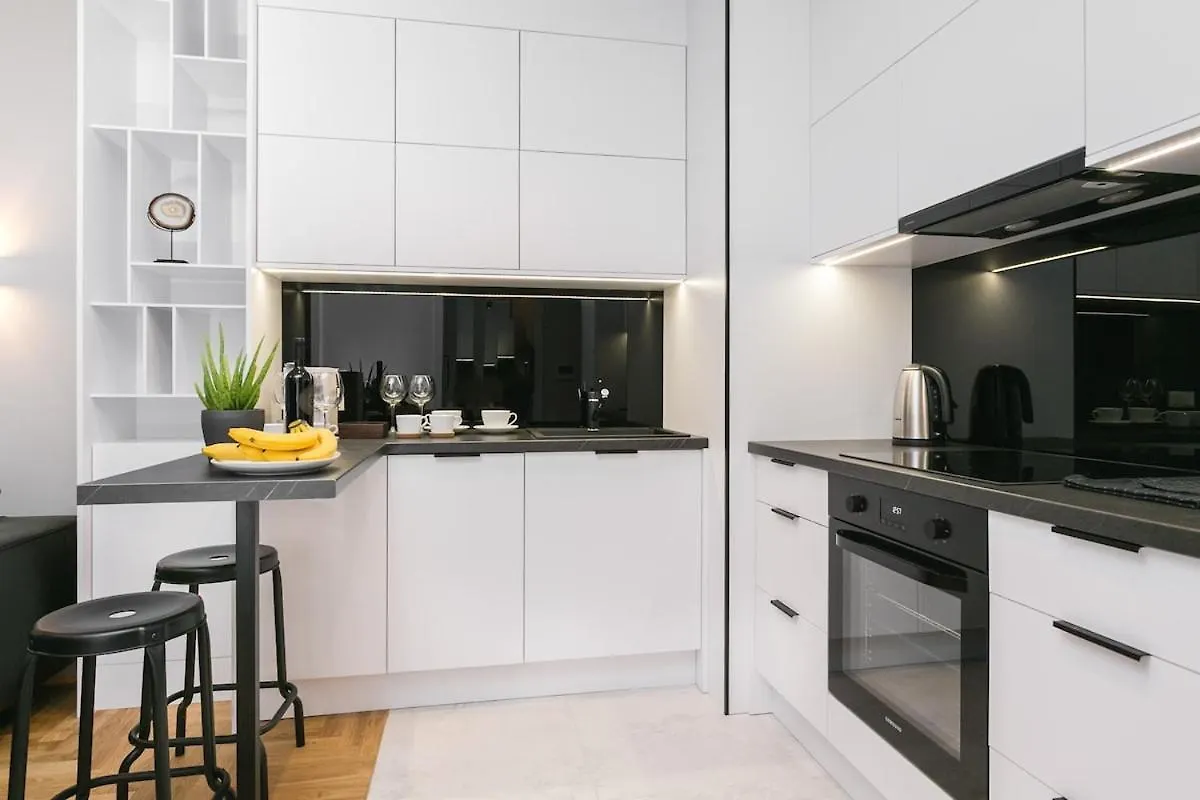 Urban Chic - Mennica Residence - One Bedroom Apartment -Citycenter&140 Warsaw